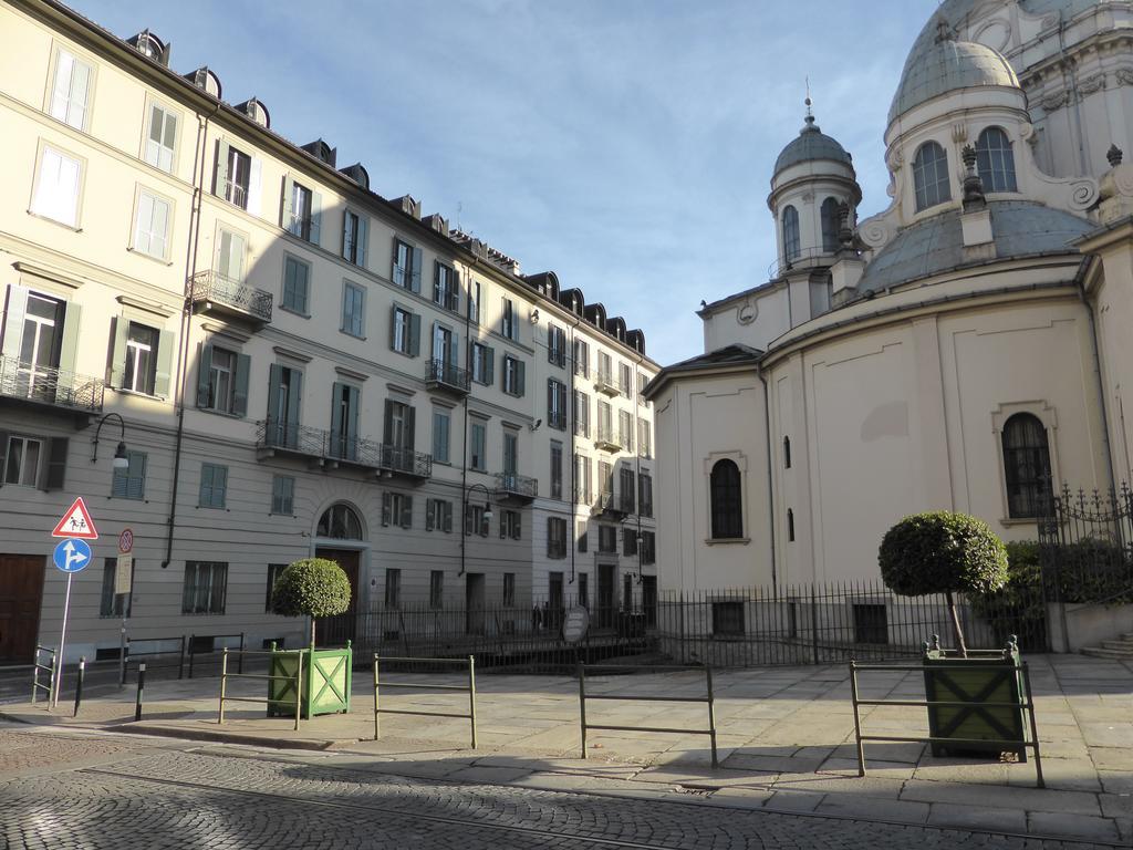 Appartamento Giulio VI Turín Habitación foto